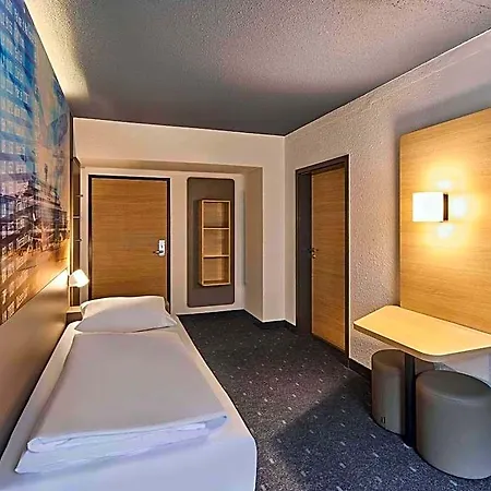 Hotel Koeln-airport 2*